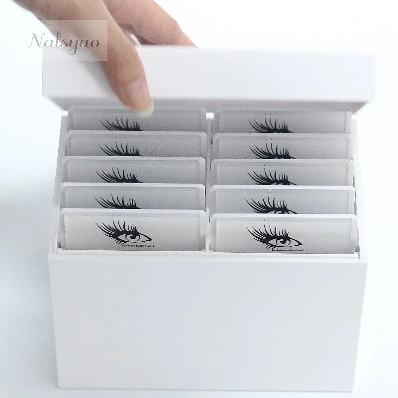 Salon kosmetyczny 10-warstwowy – Lash Tile Palette recenzja i cena